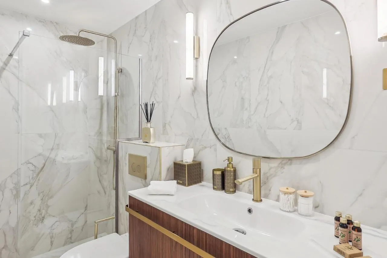Suite Luxueuse Avec Jardin Prive Sauna Et Jacuzzi Paris