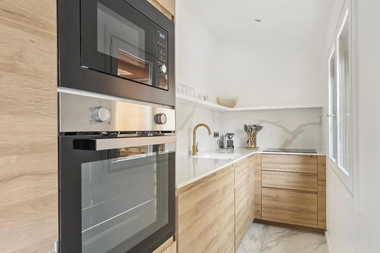 Apartment Suite Luxueuse Avec Jardin Prive Sauna Et Jacuzzi Paris
