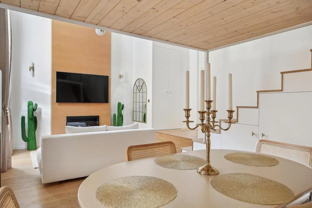 Suite Luxueuse Avec Jardin Prive Sauna Et Jacuzzi Paris 0*,