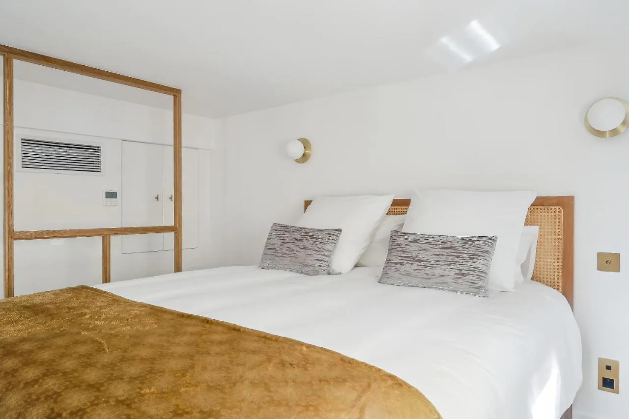 Apartment Suite Luxueuse Avec Jardin Prive Sauna Et Jacuzzi Paris France
